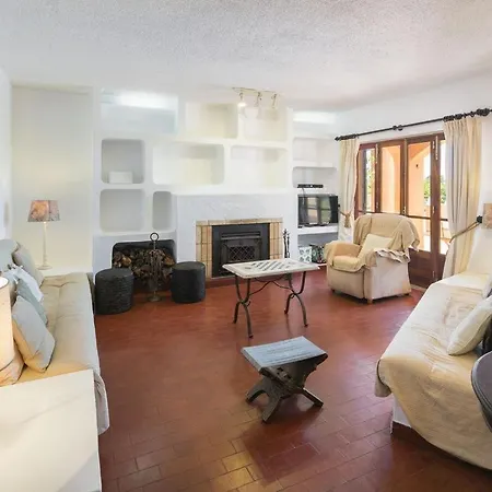 Villa Lovely 4 Bedroom Country Ac And Private Pool Yet Just 800m From The Nearest Beach *